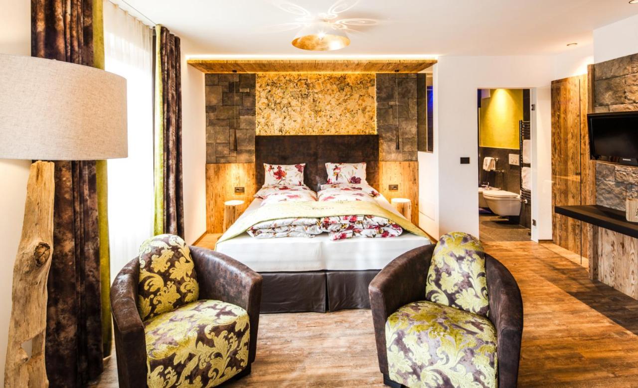 מאלס ונוסטה Hotel Tyrol מראה חיצוני תמונה