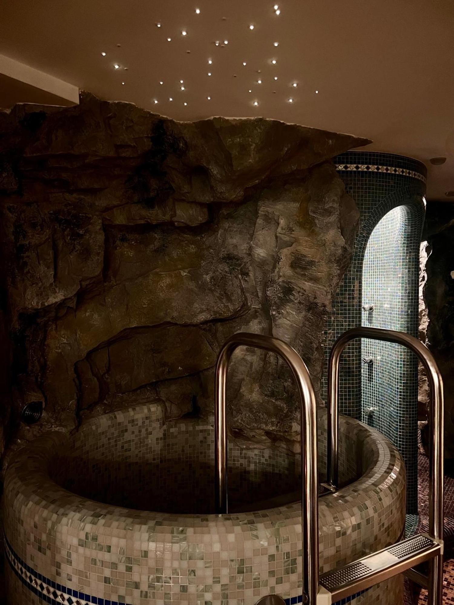 מאלס ונוסטה Hotel Tyrol מראה חיצוני תמונה