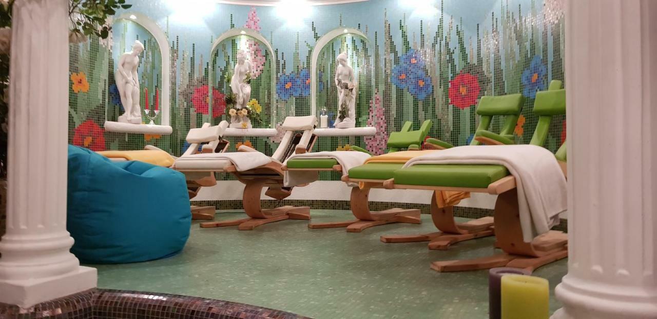 מאלס ונוסטה Hotel Tyrol מראה חיצוני תמונה