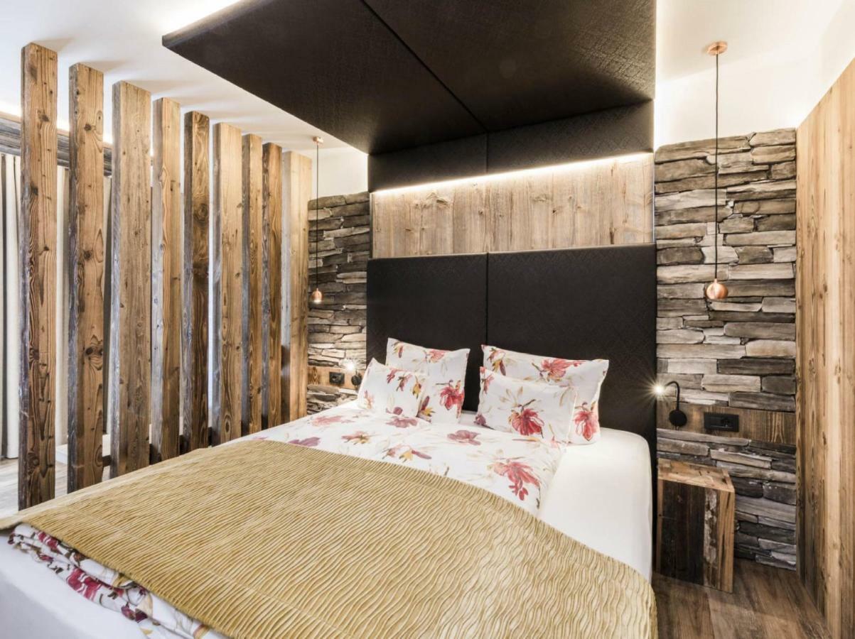 מאלס ונוסטה Hotel Tyrol מראה חיצוני תמונה