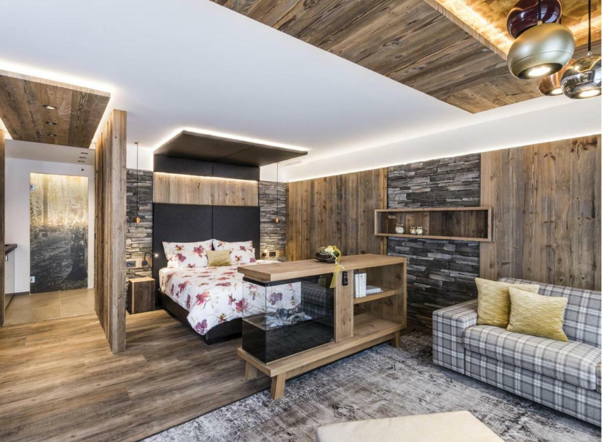 מאלס ונוסטה Hotel Tyrol מראה חיצוני תמונה